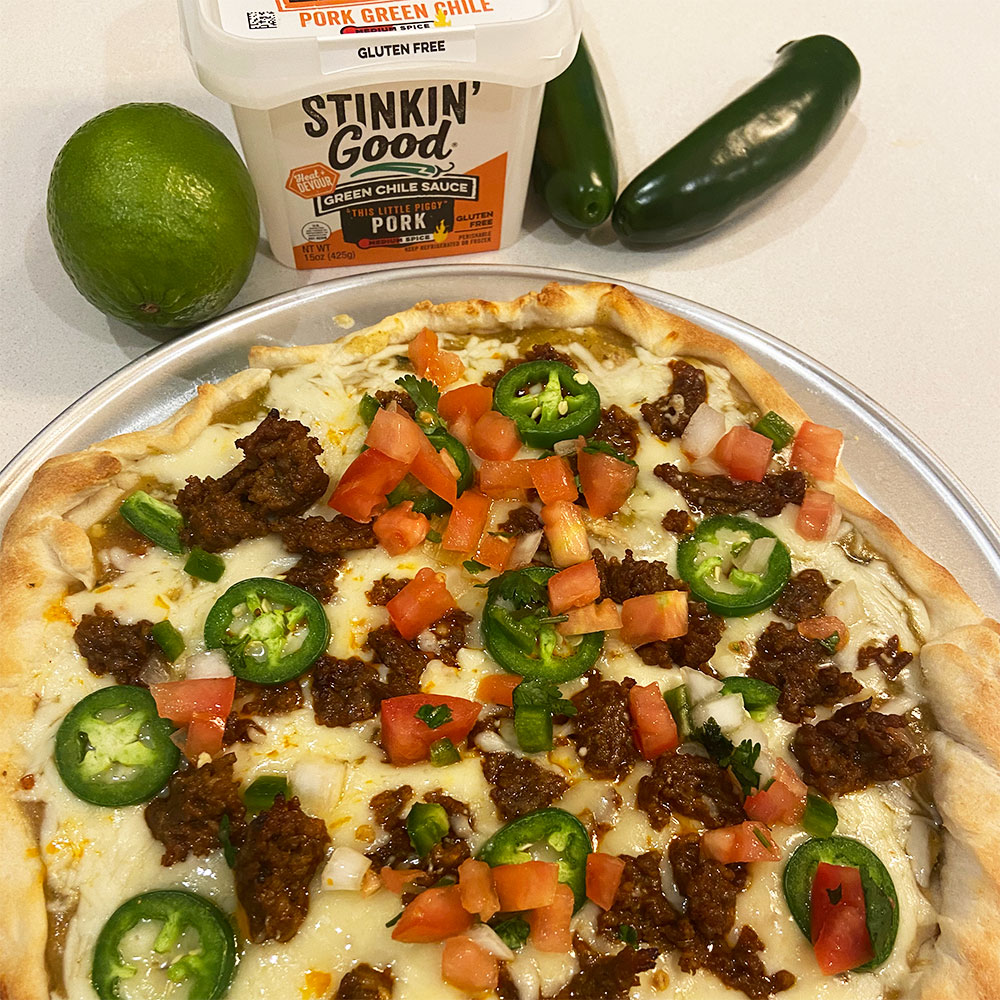 stinkin' good green chile pizza